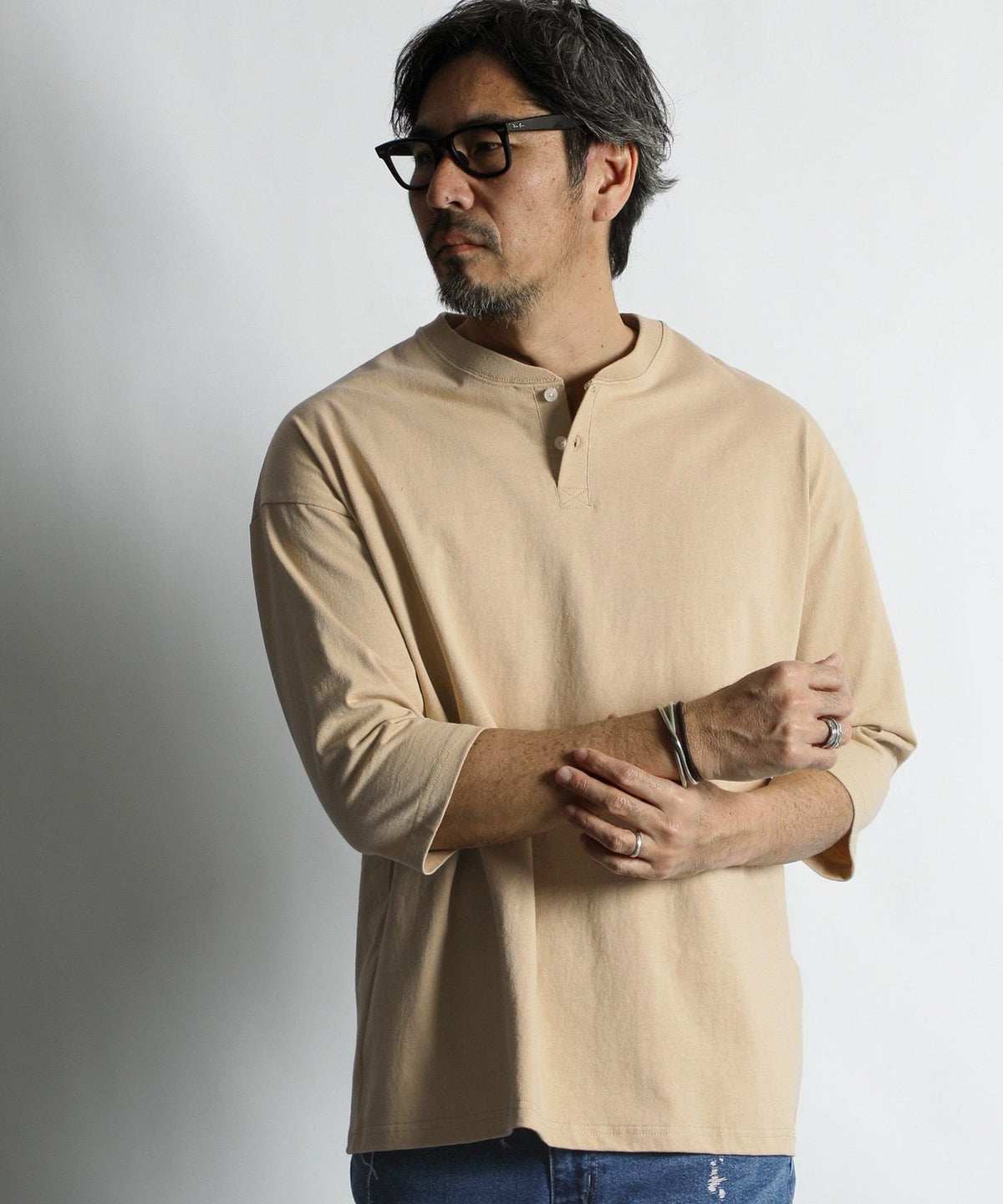 Setup compatible heavy weight 3/4 sleeve henley neck TEE