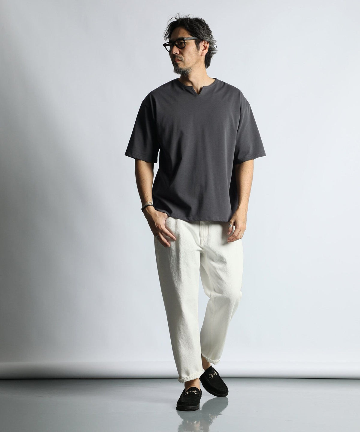 シルキータッチ キーネックTシャツ