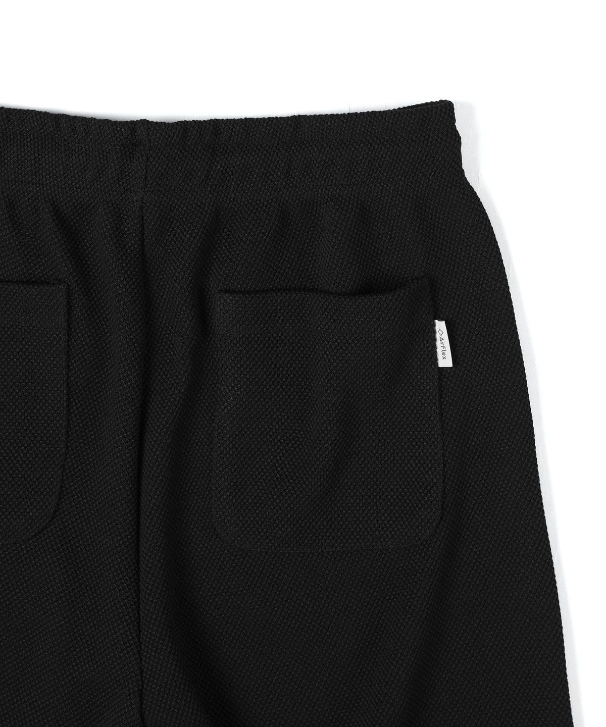 Set-up compatible functional material “Airflex” pique shorts