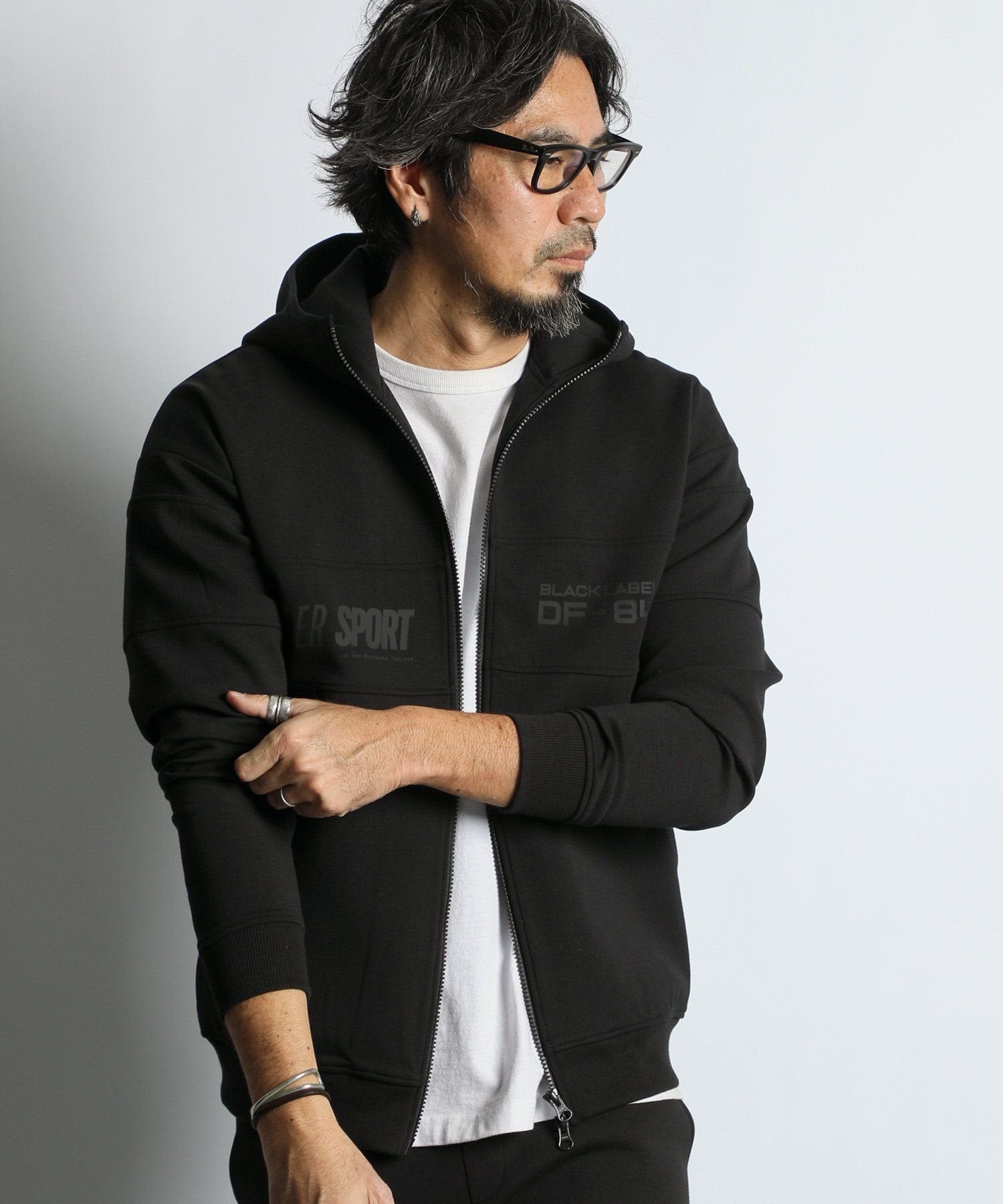 〔BLACK LABEL〕:セットアップ対応 ソロナ スタンドパーカー