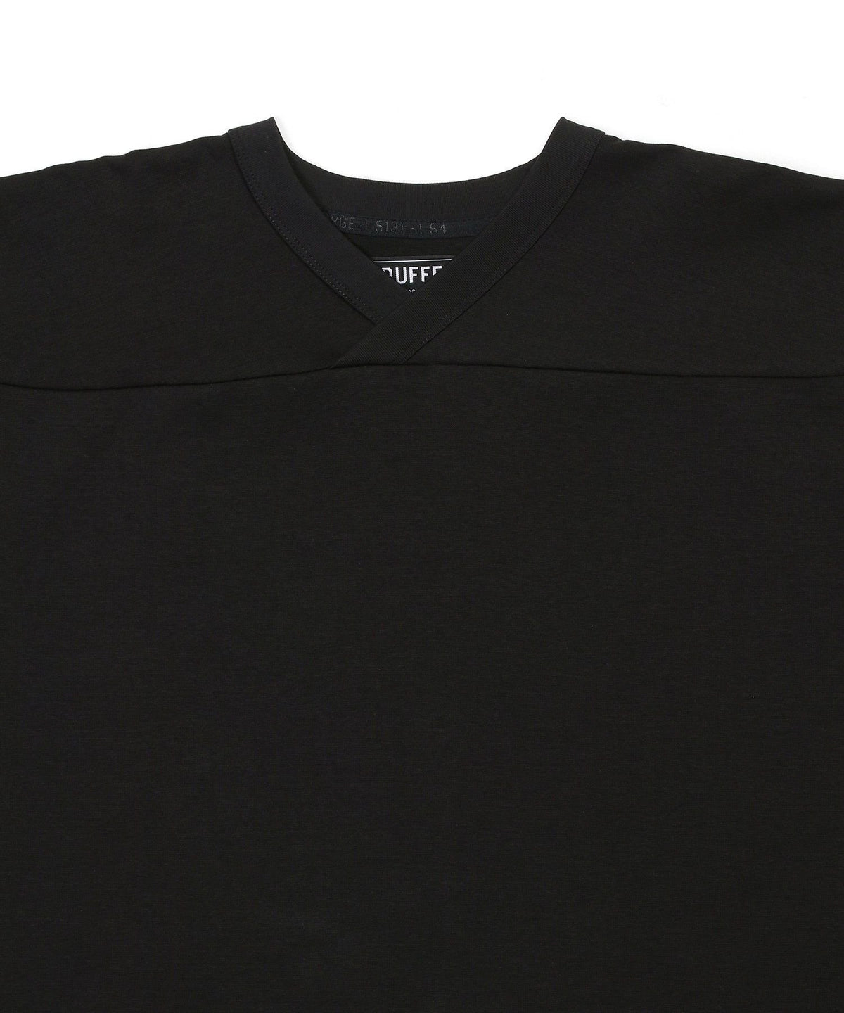 〔BLACK LABEL〕:ソロナポンチ フットボール VネックTEE