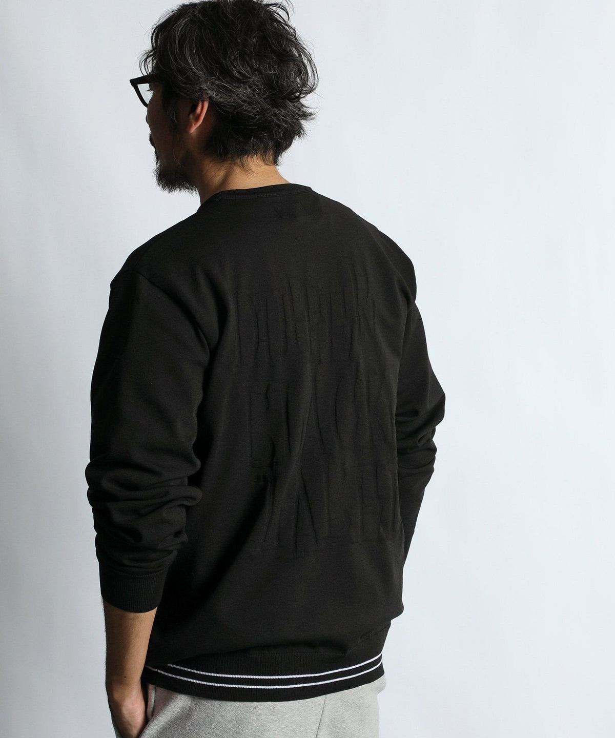 〔BLACK LABEL〕:自宅で洗える ジャガードロゴニット