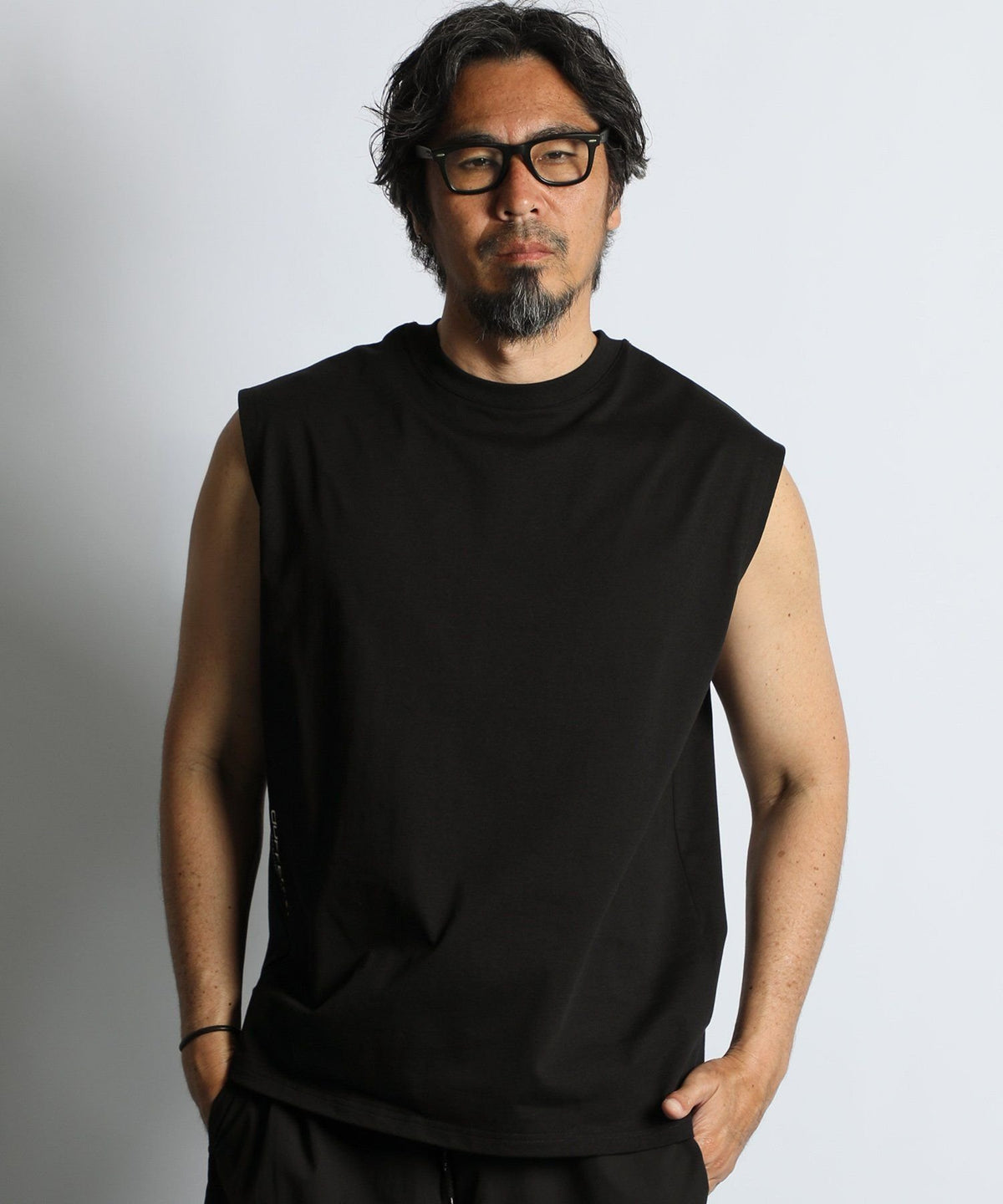 〔BLACK LABEL〕:度詰め天竺 ノースリーブTシャツ