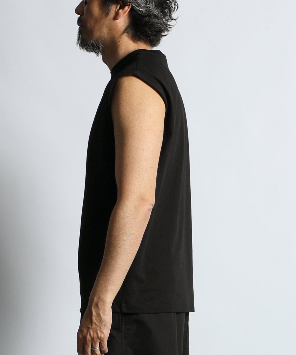 〔BLACK LABEL〕:度詰め天竺 ノースリーブTシャツ