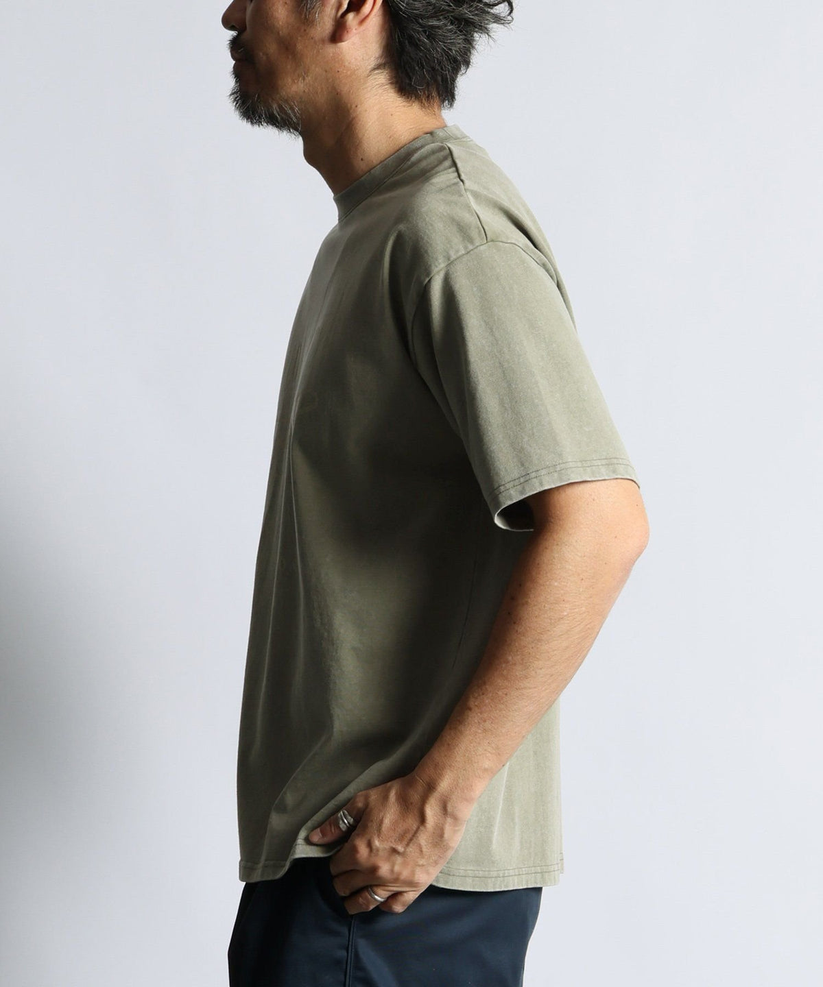 Powder bleach handwritten style printed T-shirt