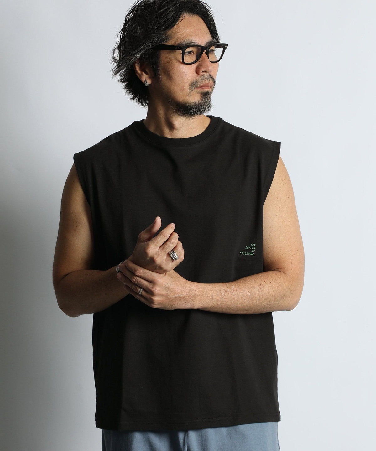 Set-up compatible heavy weight sleeveless T-shirt