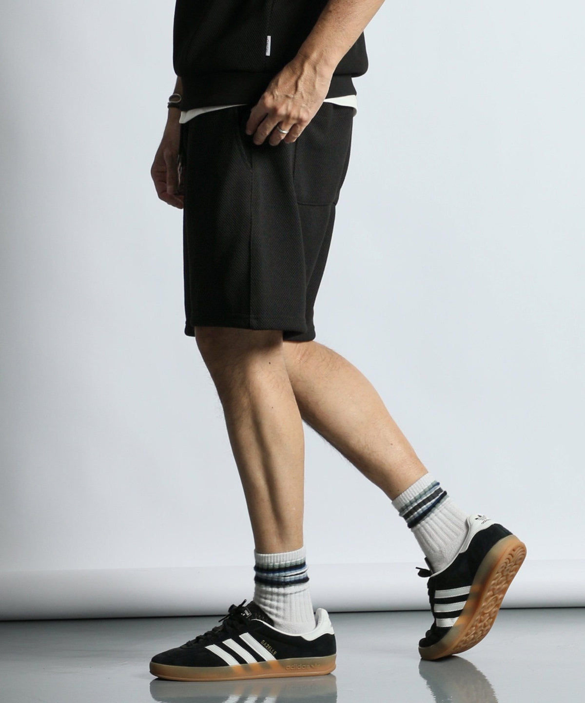 Set-up compatible functional material “Airflex” pique shorts