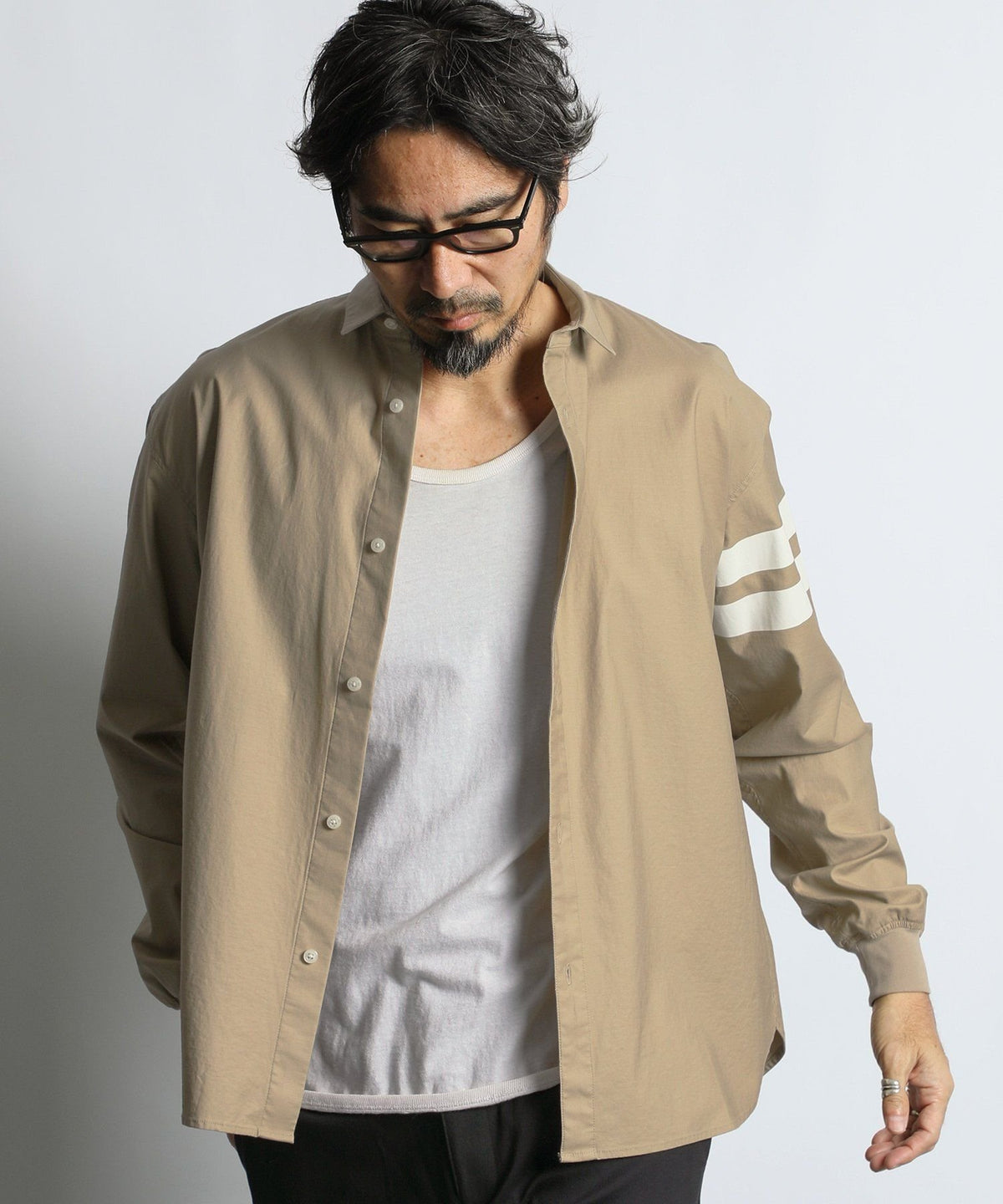 バックサテン ショートカラー リブ袖シャツ【WEB限定アイテム】