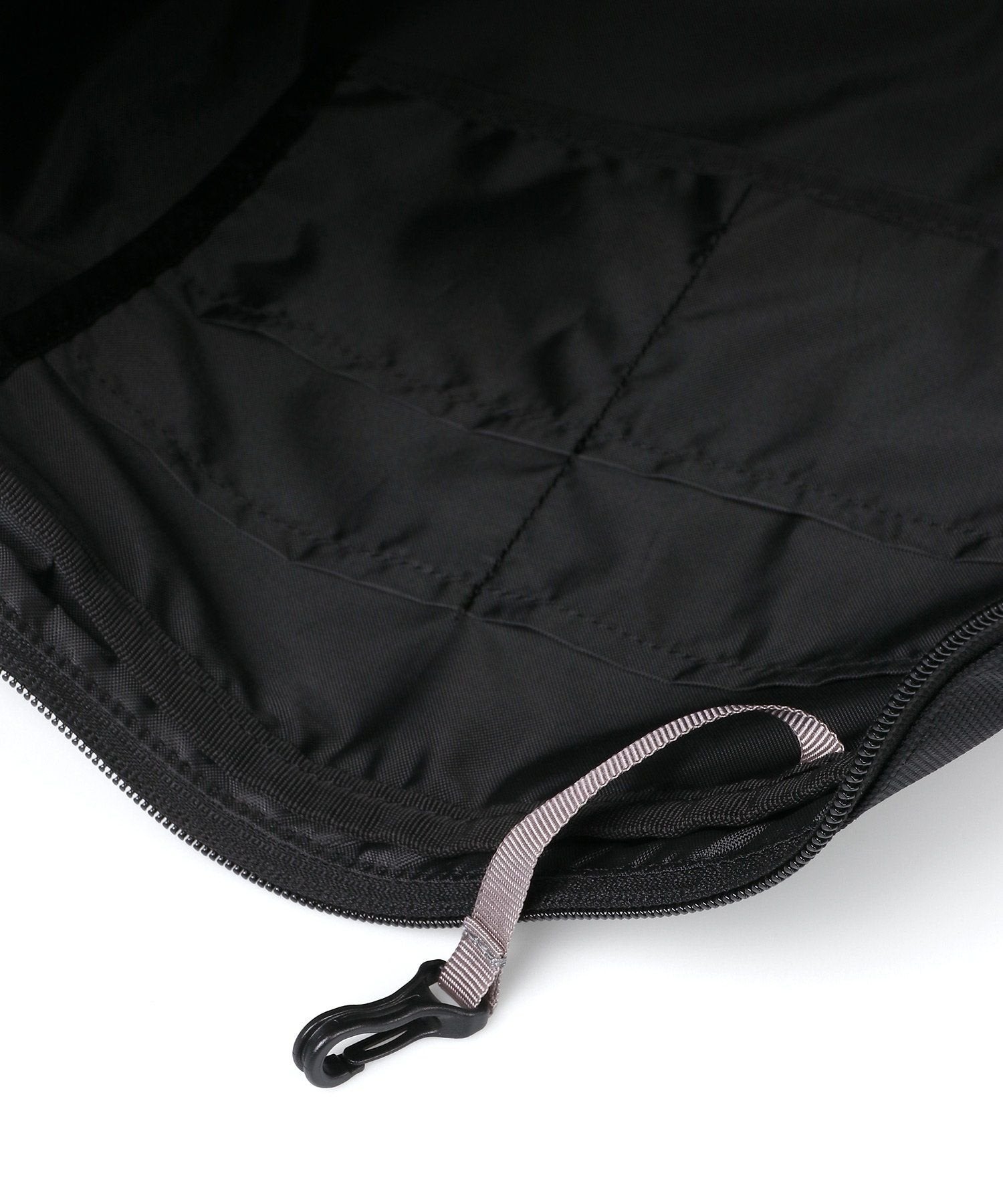 〔BLACK LABEL〕：KELTY別注 アーバン ショルダーバッグ