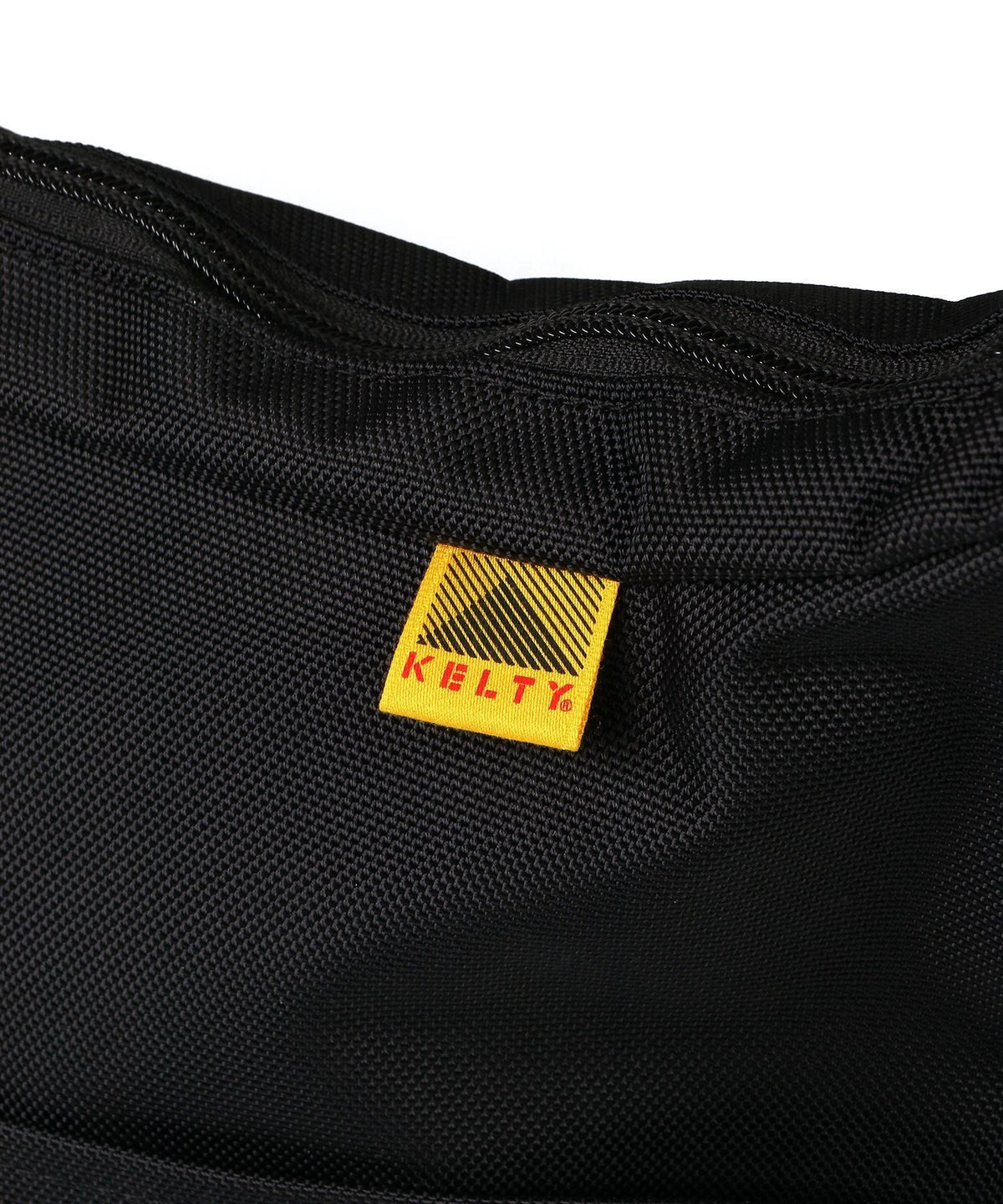 〔BLACK LABEL〕：KELTY別注 アーバン ショルダーバッグ