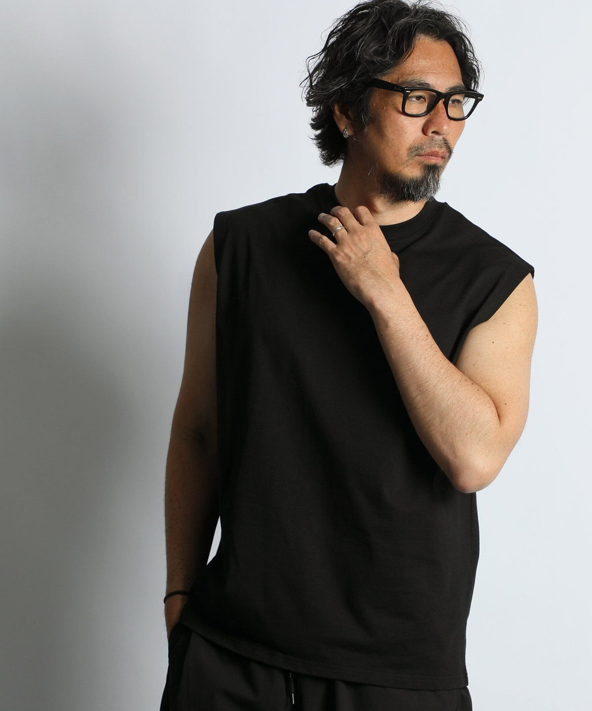 〔BLACK LABEL〕：度詰め天竺 ノースリーブTシャツ