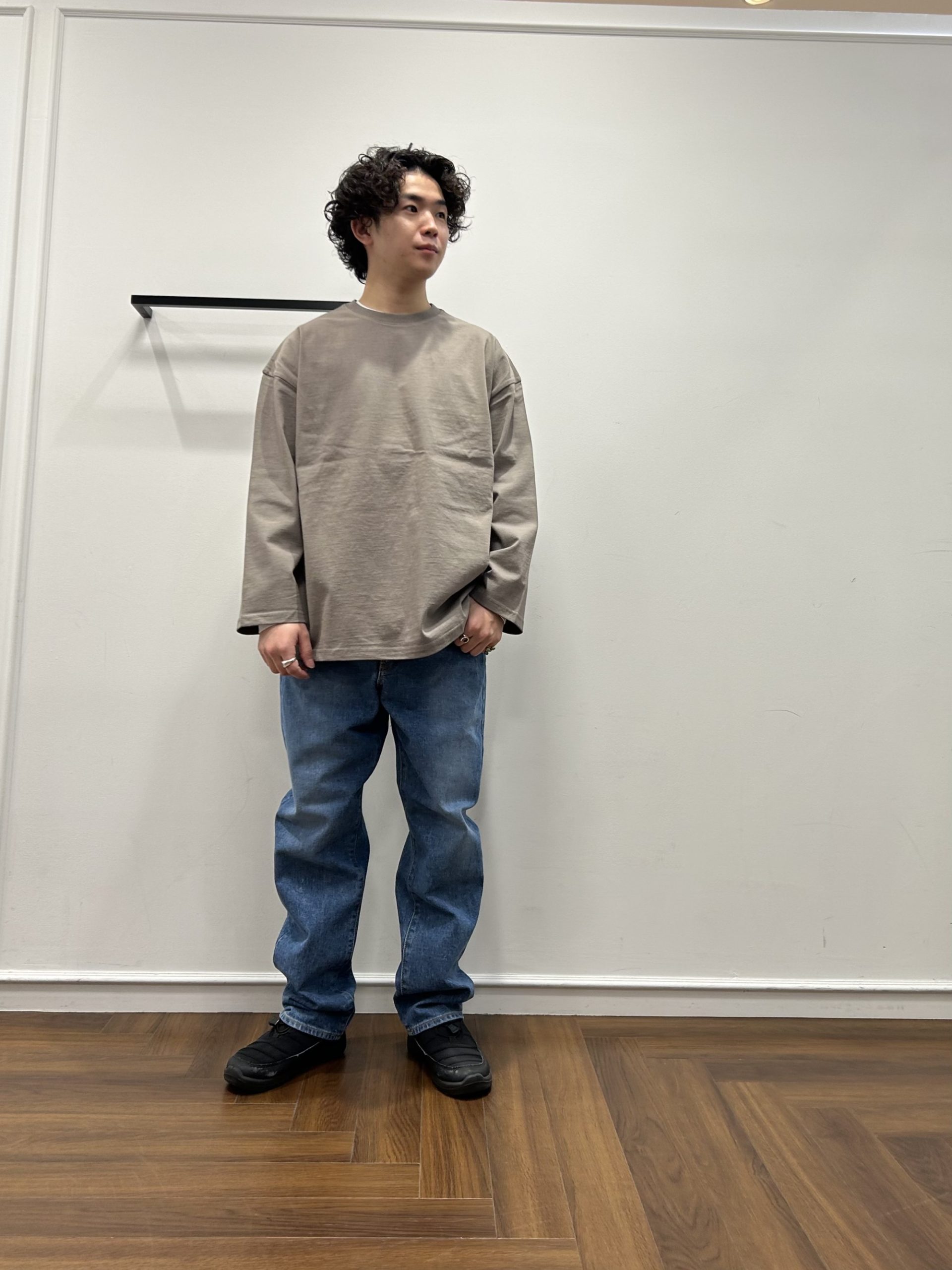 7C133F0D-8AFE-4363-B869-