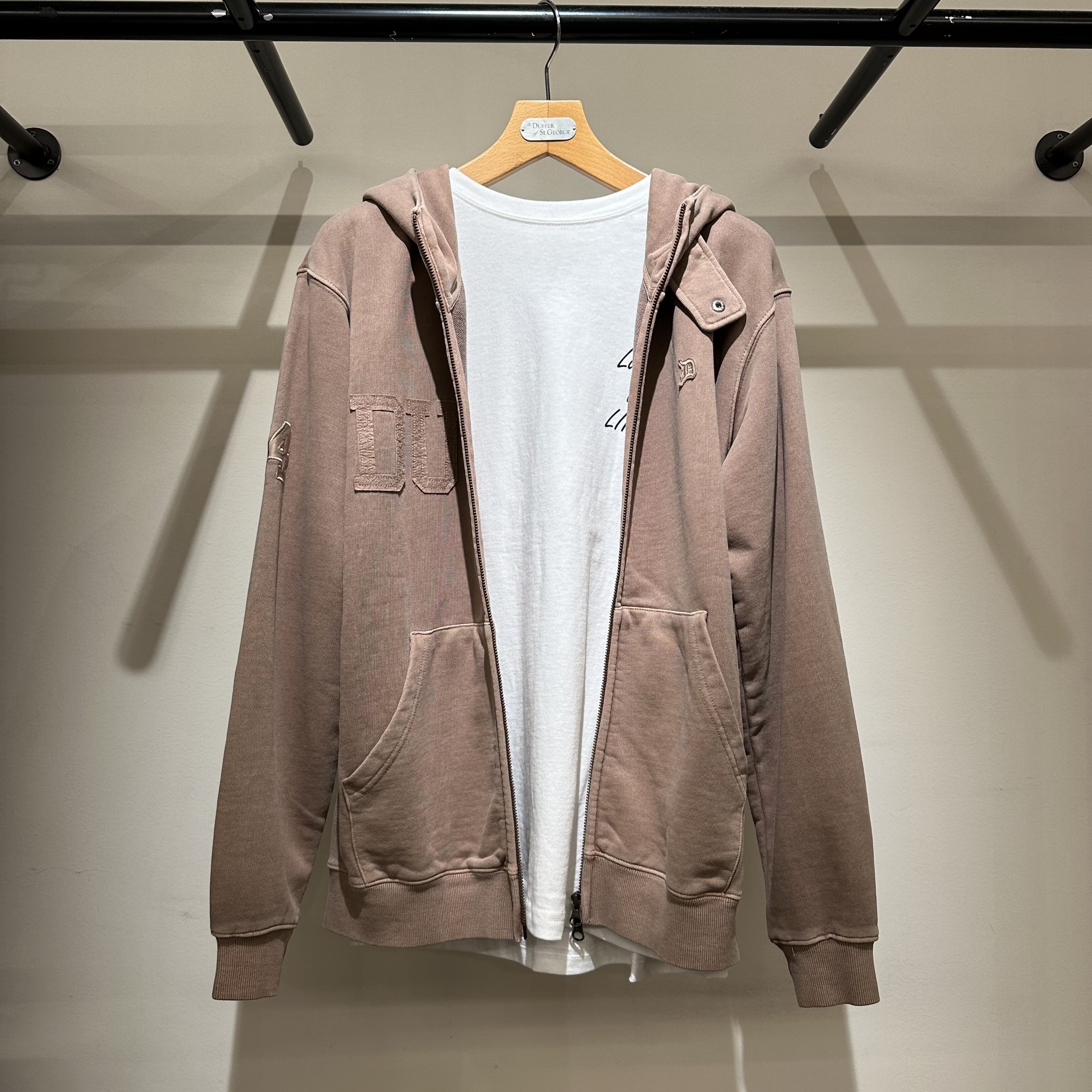 とっちさませんようです Safari 2022年10月号 – The DUFFER of St.GEORGE｜Official Web Site