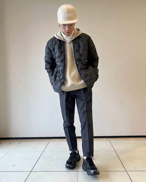 大人のパーカーあります。