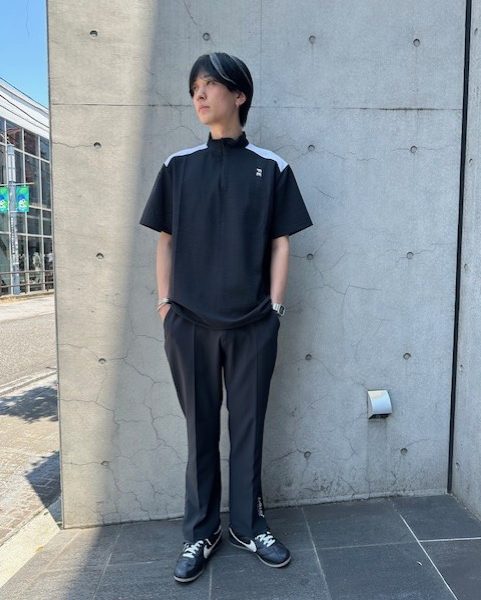 【BLACK LABEL】：AーPACKハーフジップ スタンドTシャツ