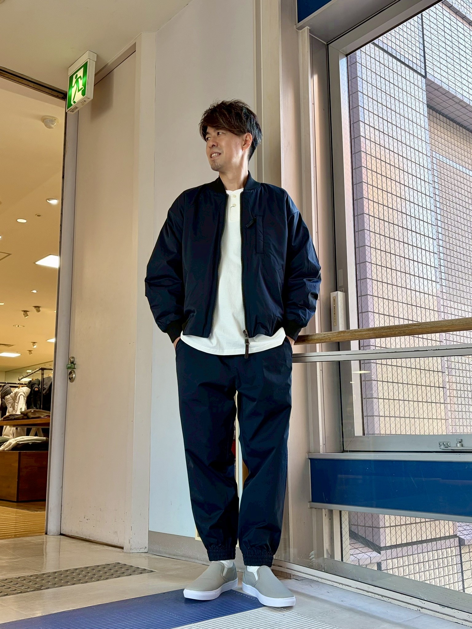 1008B838-2C64-4B93-931A-