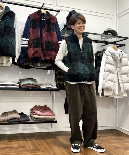 【25AW】リバーシブルボアベストコーデ【DARKGREEN】