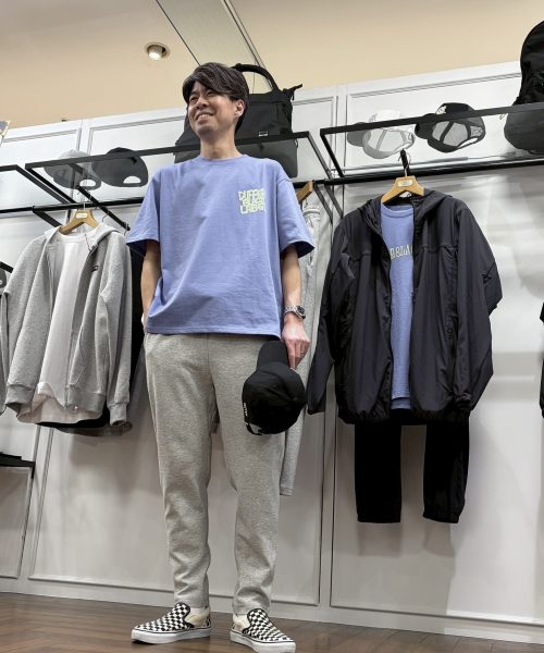 【26SS】Tシャツ×パイル地パンツリラックスコーデ【BLUE×LIGHTGRAY】
