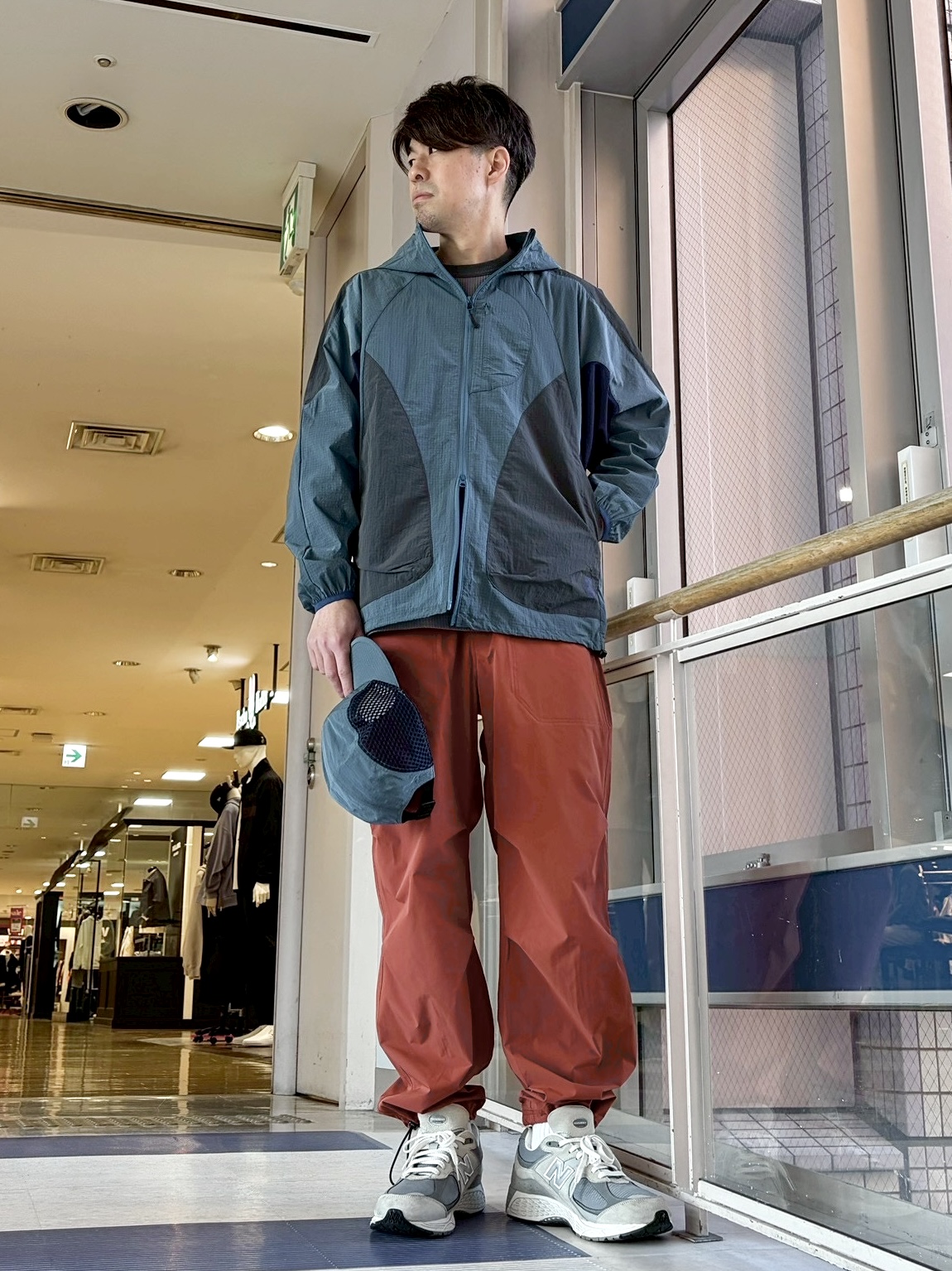 26SS】テーマシアーリップストップパーカーコーデ【BLUE×DARKORANGE