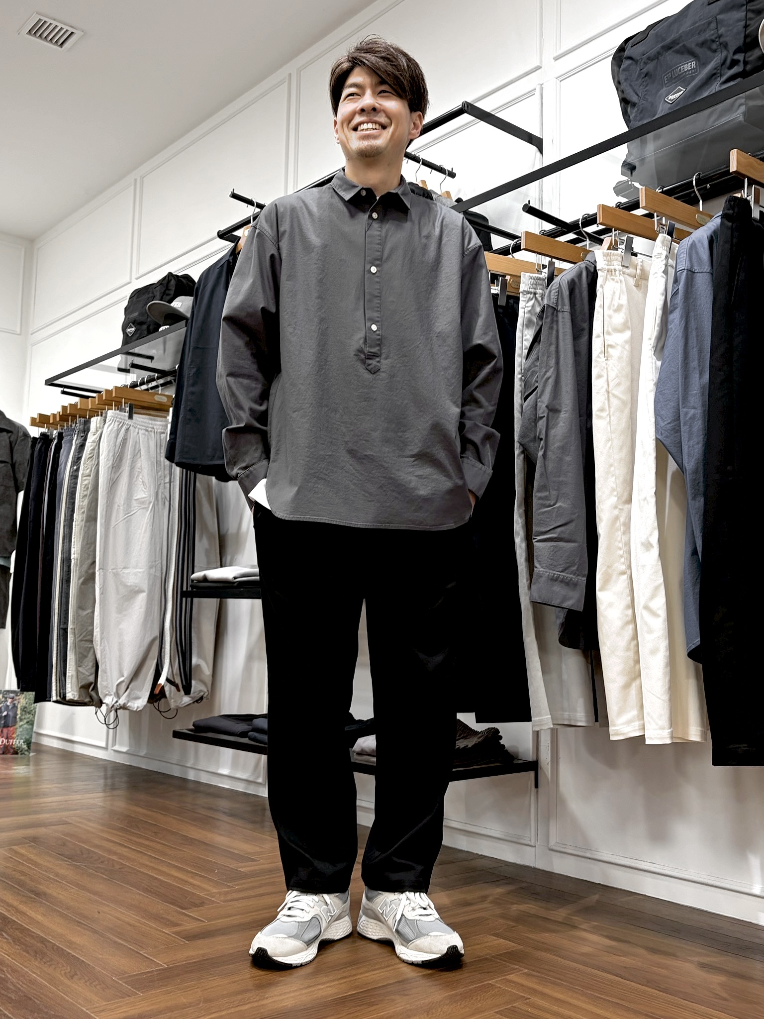 26SS】バックサテンシャツ大人グレーコーデ【CHARCOALGRAY】 – The