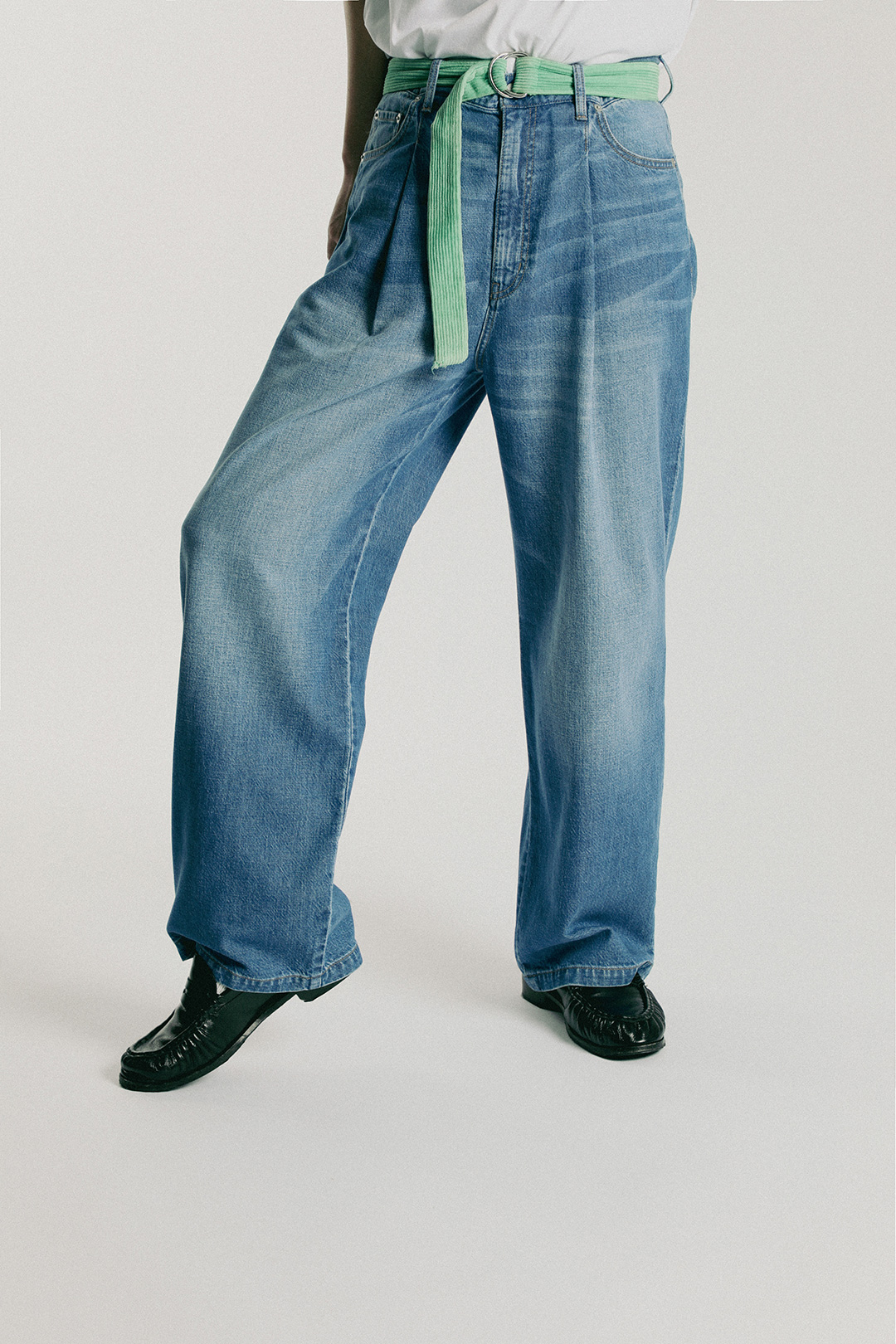 WIDE STRAIGHT DENIM