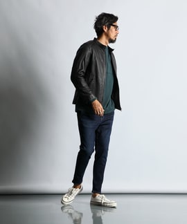 シンプルレザースタイル