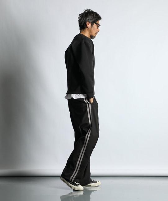 大人のブラックコーデ