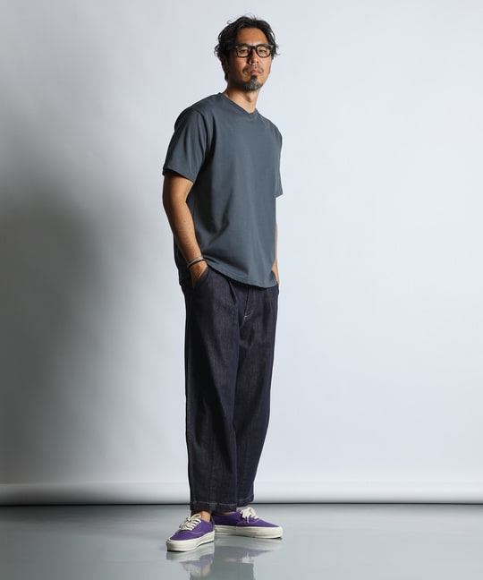 大人のシンプルデニムスタイル