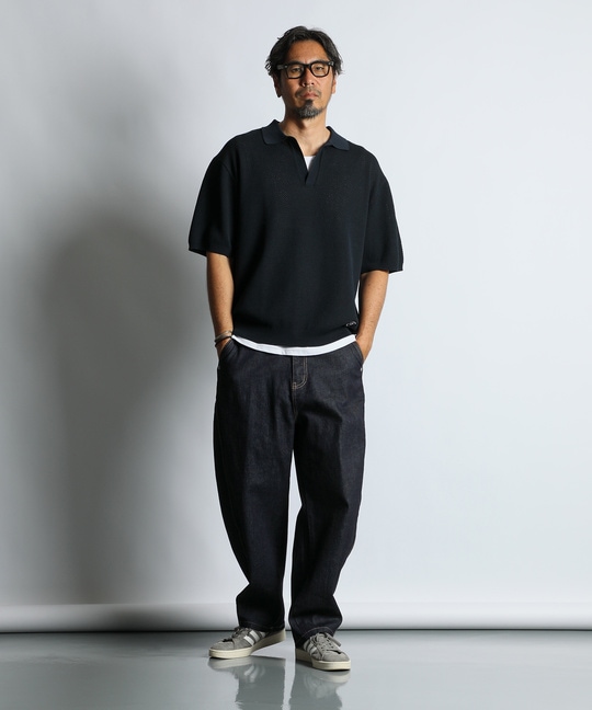 ワントーンネイビーコーデ