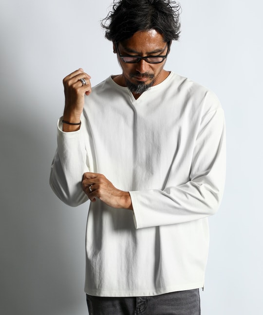 セットアップ キーネック　ポンチTシャツ