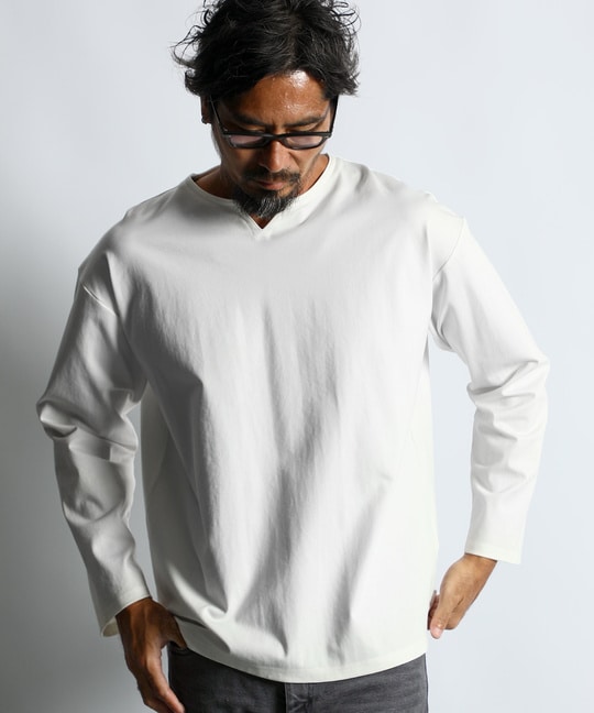 セットアップ キーネックポンチTシャツ