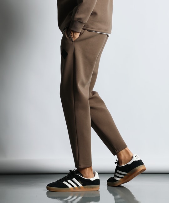 BLACK LABEL〕：セットアップ ダンボールニットスキニーパンツ