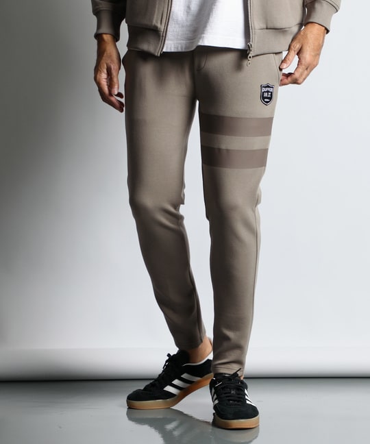 〔BLACK LABEL〕：セットアップ ダンボールニット　スリムパンツ