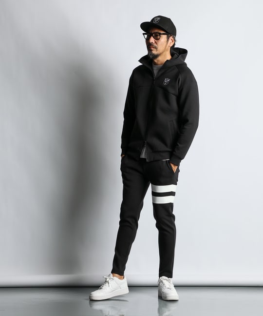 〔BLACK LABEL〕：セットアップ ダンボールニットスリムパンツ
