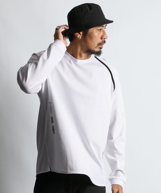 〔BLACK LABEL〕：ポンチ素材 スリーエンブレム　ロンT