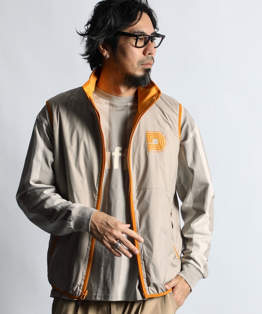 リバーシブルナイロンベスト