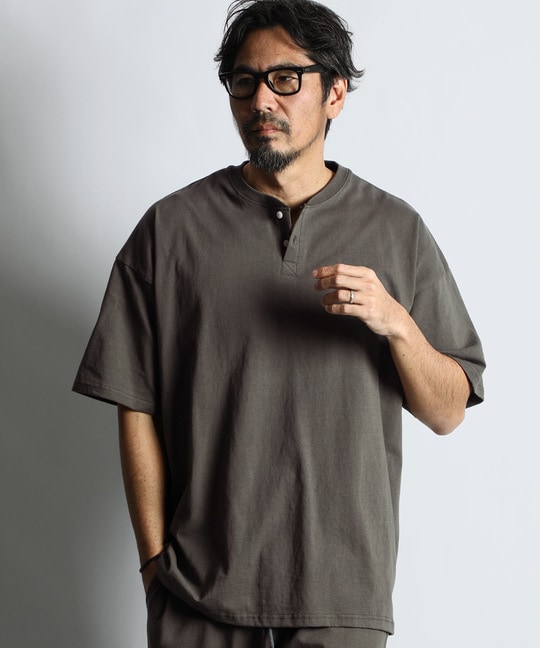8オンス ヘビーウェイト オーバーサイズヘンリーネックTシャツ