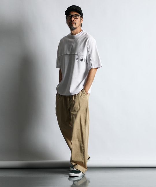 〔BLACK LABEL〕：ポンチ素材 スリーエンブレムTシャツ