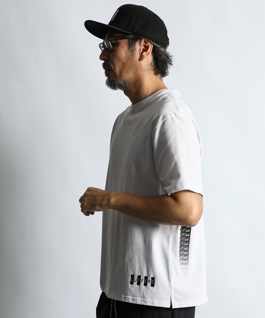 〔BLACK LABEL〕：速乾 ワンポイント Tシャツ