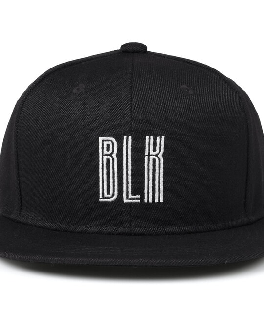 〔BLACK LABEL〕：オリジナル フラットバイザーキャップ