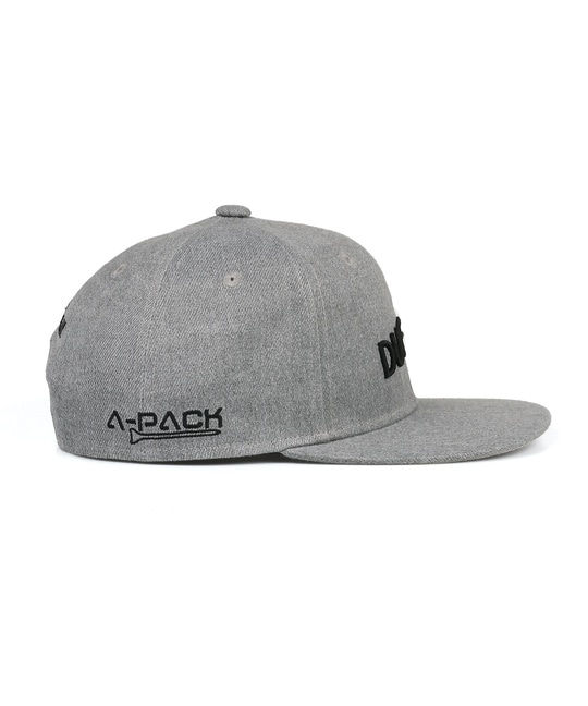 〔BLACK LABEL〕："A-PACK" フラットバイザー キャップ