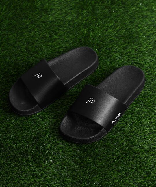 〔BLACK LABEL〕："A-PACK" シャワーサンダル