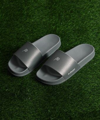 〔BLACK LABEL〕："A-PACK" シャワーサンダル
