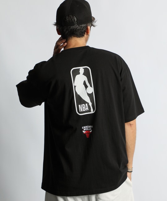 NBA別注 「CHICAGO BULLS」シカゴブルズTシャツ