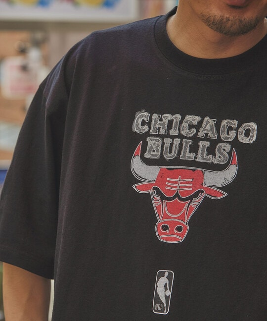 NBA別注 「CHICAGO BULLS」シカゴブルズTシャツ