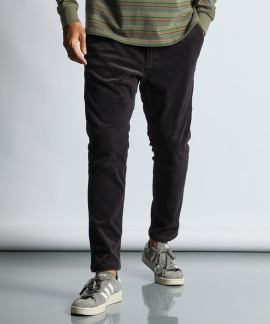 レギュラーフィット ストレッチコーデュロイパンツ 【WEB限定アイテム】