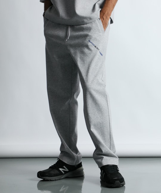 〔BLACK LABEL〕：セットアップ ポンチ素材 レギュラーフィットパンツ