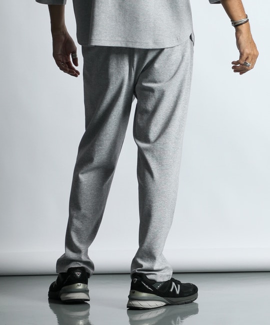 〔BLACK LABEL〕：セットアップ ポンチ素材 レギュラーフィットパンツ