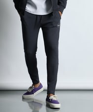 〔BLACK LABEL〕：セットアップ ダンボールニット スリムパンツ