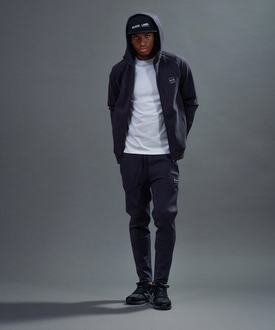 〔BLACK LABEL〕：セットアップ ダンボールニット スリムパンツ